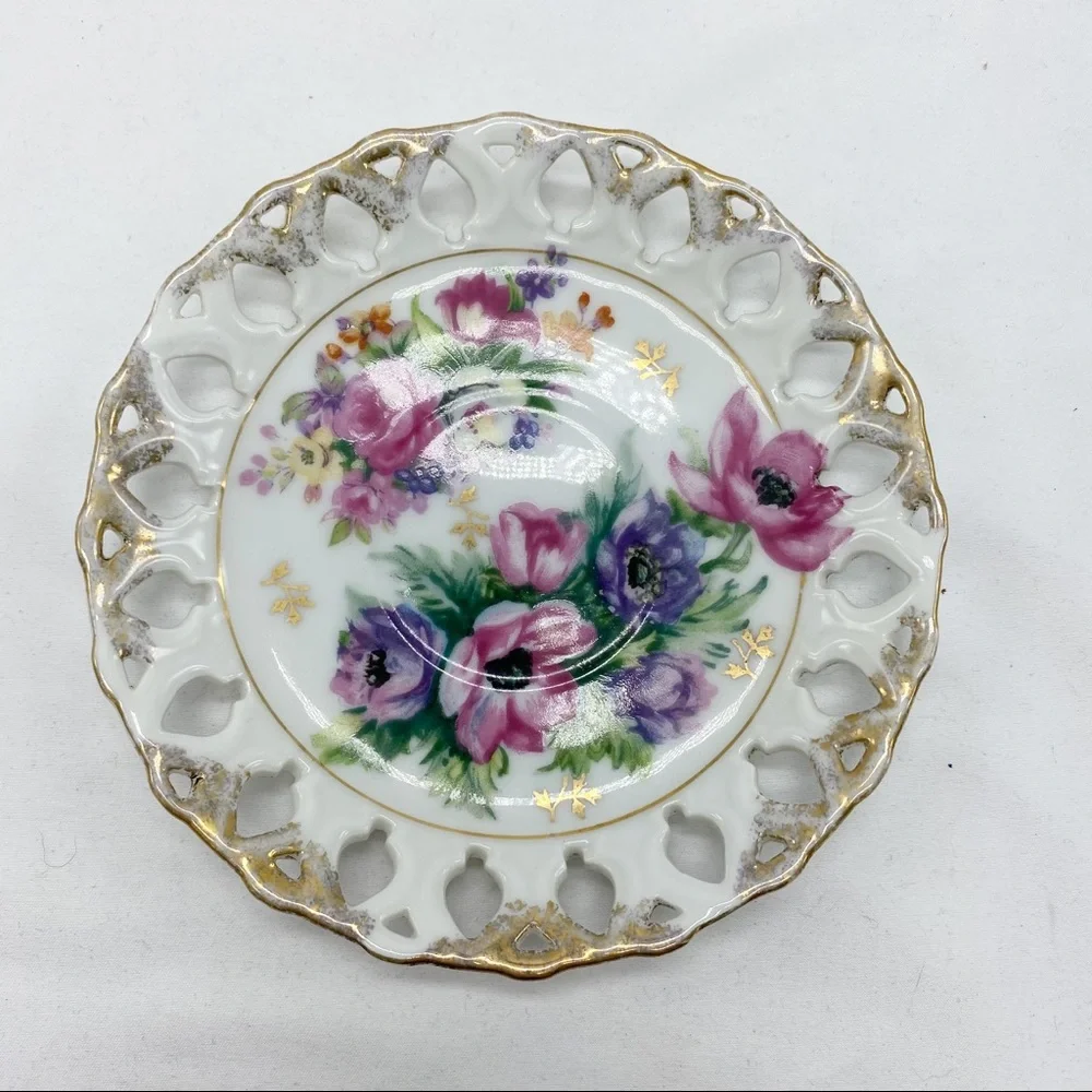 Vintage 1950's Royal Sealy Pink Daffodil Iridescent Porcelain Tea Cup & Saucer
